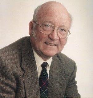 Frank Matthews Leslie British mathematical physicist