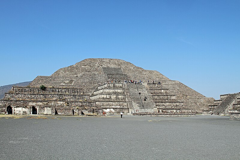 File:Pyramid of the Moon, Teotihuacan - Flickr - GregTheBusker (1).jpg