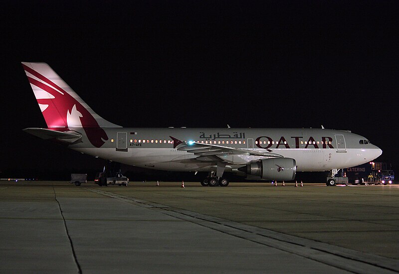 File:Qatar Airways A310.jpg