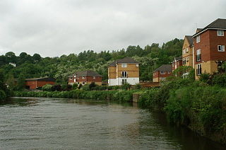 <span class="mw-page-title-main">Crew's Hole, Bristol</span> Human settlement in England