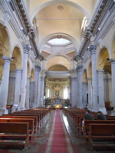 File:Ravenna, Basilica di Santa Maria in Porto, interno.JPG