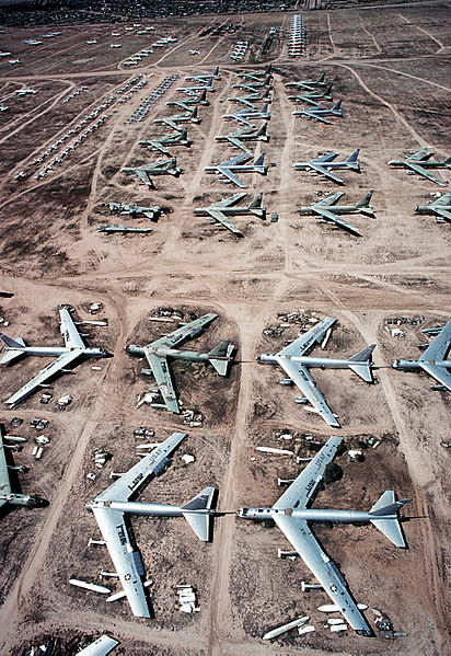 File:Retired B-52 bombers at the MASDC in 1982.jpg