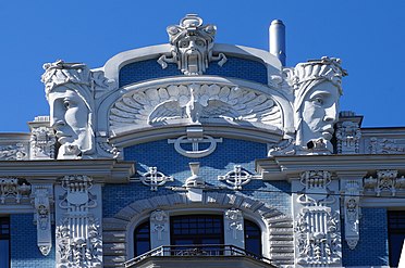 Palazzo Art Nouveau a via Elisabeth 10