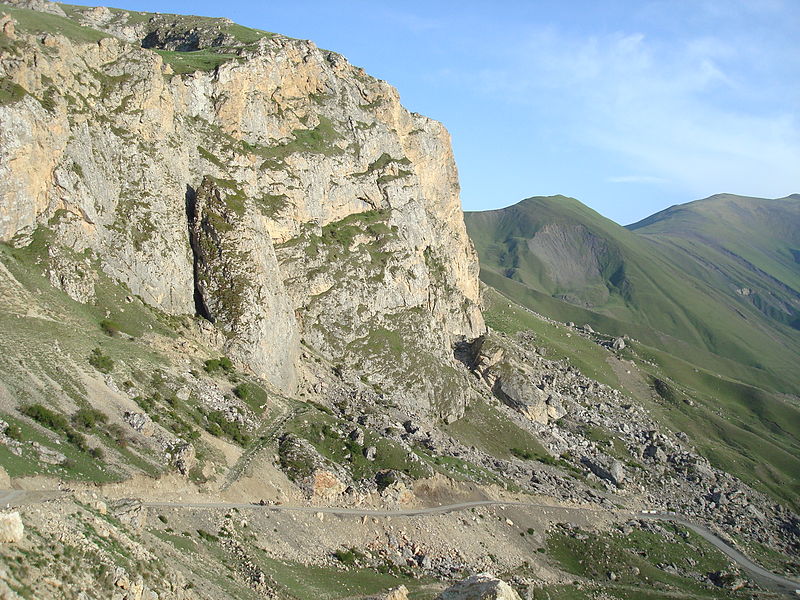 File:Road to Suvar.JPG