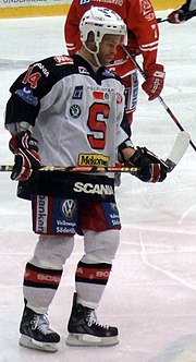 Thumbnail for Robert Carlsson (ice hockey, born 1977)