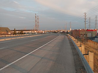 Russell Road between Walkley and Hawthorne Russell Road, Ottawa.jpg