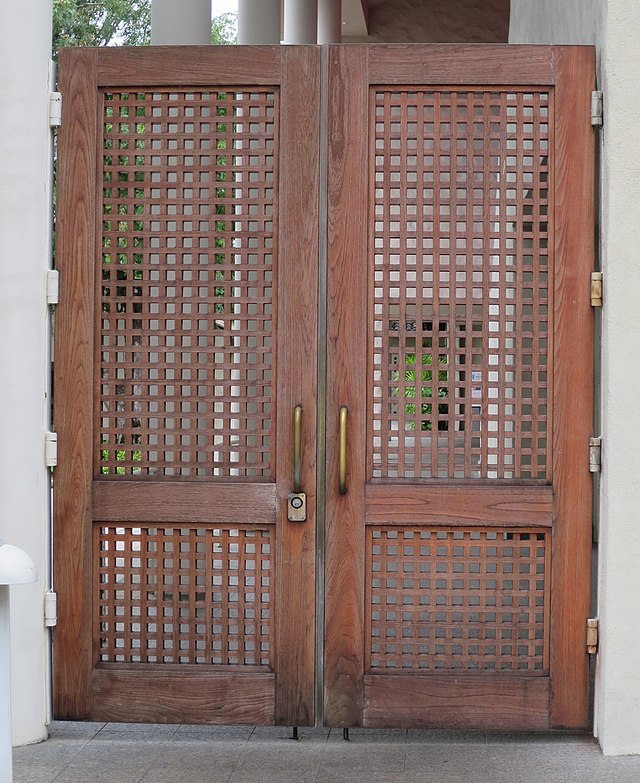 Side door