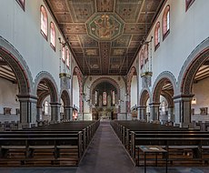 St.-Josefs-Kirche, Frankfurt-Höchst, Nave view 20190921 1.jpg