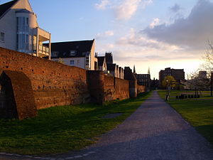 Duisburg: Geografie, Geschichte, Stadtgebiet und Demografie