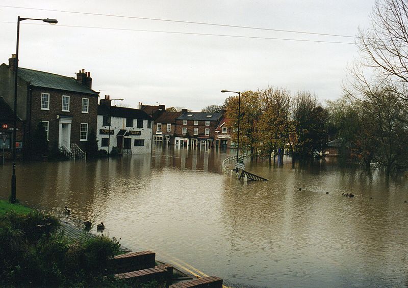 File:Stamford Bridge flood October 2000.jpg