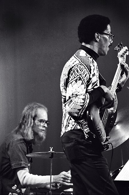 Steve Davis on bass & Tom Whaley on drums.jpg