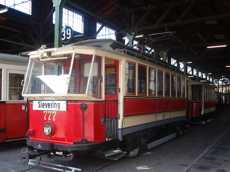 File:Straßenbahnmuseum04.JPG