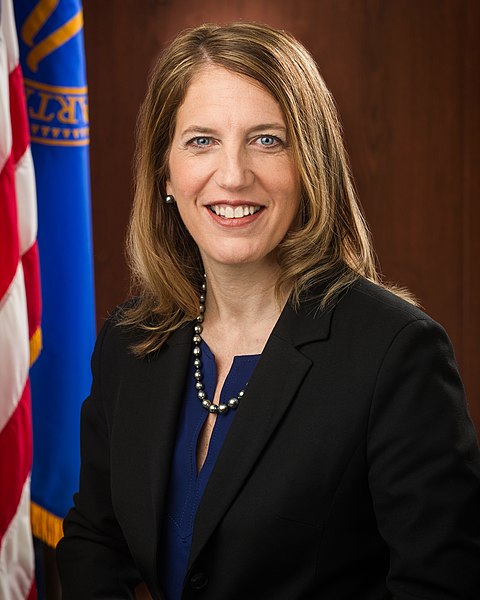 File:Sylvia Mathews Burwell official portrait.jpg