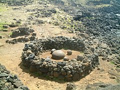 Site cérémonial de Te Pito o te Henua (nombril du Monde) près de la baie de La Pérouse (au nord de l'île)
