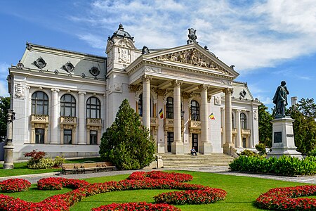 Vasile Alecsandri National Theater, Iași Photographer: Manole Alexandru