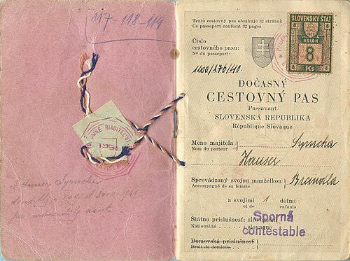 Temporary Slovak passport issued in 1940 to a Jewish refugee family.jpg