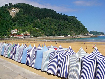 How to get to Zarautz with public transit - About the place