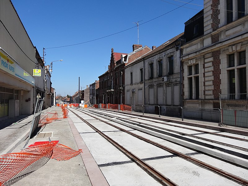 File:Travaux de la branche vers Vieux-Condé de la ligne B du tramway de Valenciennes en avril 2013 (318).JPG