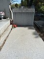 Tumba de Eugenio Noel en el cementerio civil de Madrid