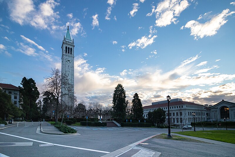 File:UC Berkeley Sather Tower - Jan 16, 2022.jpg
