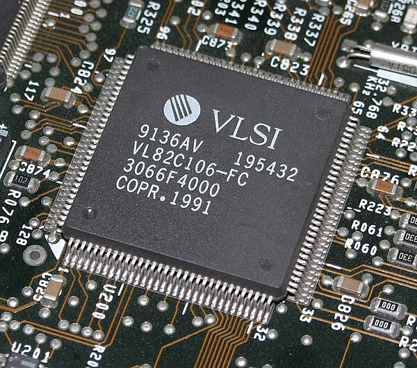 A VLSI VL82C106 Super I/O chip