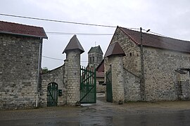 Vestiges du château de Saponay 6.JPG