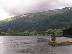 Viksdalsvatnet-Norway.jpg