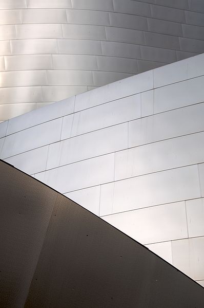 File:Walt Disney Concert Hall (5222446374).jpg