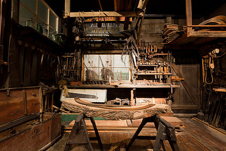 Werkstatt eines Schiffszimmerers im Altonaer Museum IMG 5128 edit