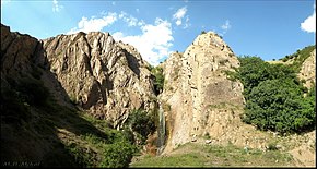 آبشار وزنه سر - طارم - panoramio.jpg