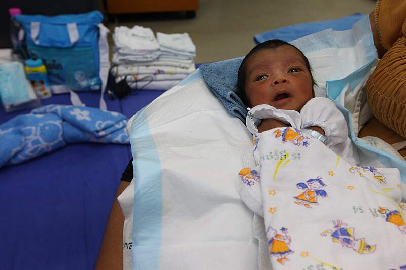 File:10-day-old baby (Bangkok, 2011) (111026-M-ZN194-120 (6286010343)).jpg