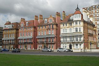 <span class="mw-page-title-main">Grade II listed buildings in Brighton and Hove: I–L</span>