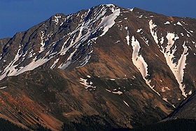 Vue du pic La Plata depuis l'I-82.