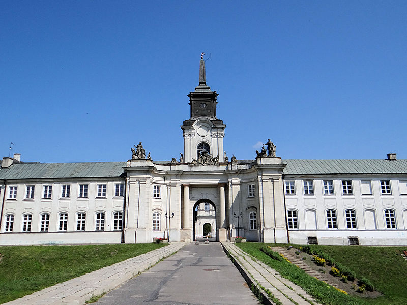 File:2013 Tower of the Radzyń Podlaski Palace - 01.jpg