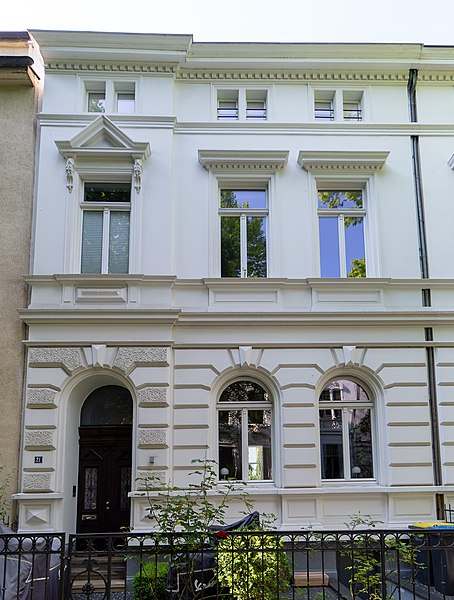 File:2022-05-09 Lessingstraße 21, Bonn DSC00936.jpg