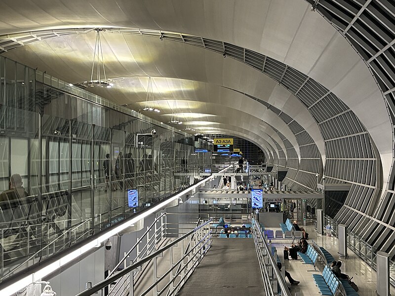 File:202402 Concourse A of Suvarnabhumi International Airport.jpg