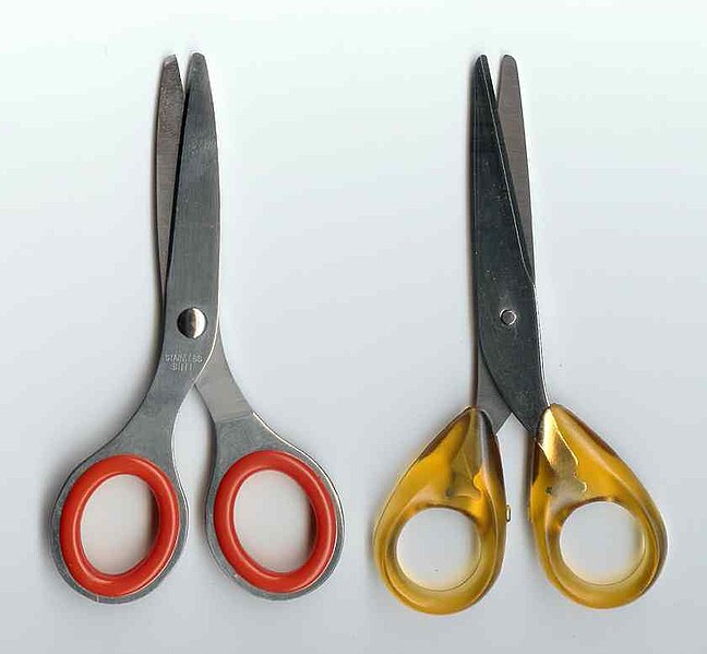 File:2scissors.jpg