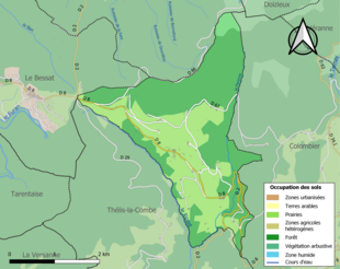 Barevná mapa znázorňující využití půdy.