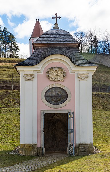 File:AT 70028 Cavary Heiligenkreuz, Lower Austria 1600-HDR.jpg