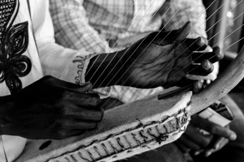 File:African arched harp(Adungu).jpg