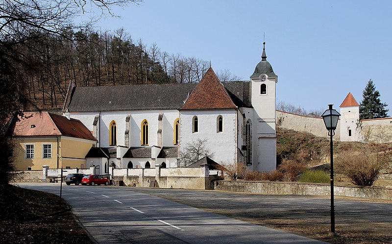 File:Aggsbach - Kartause, Kirche.JPG