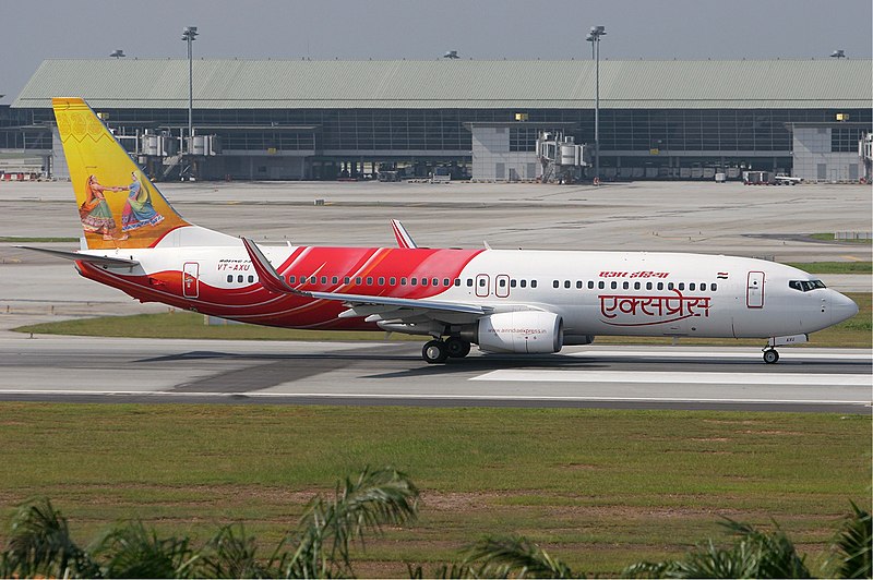 File:Air India Express VT-AXU right MRD.jpg