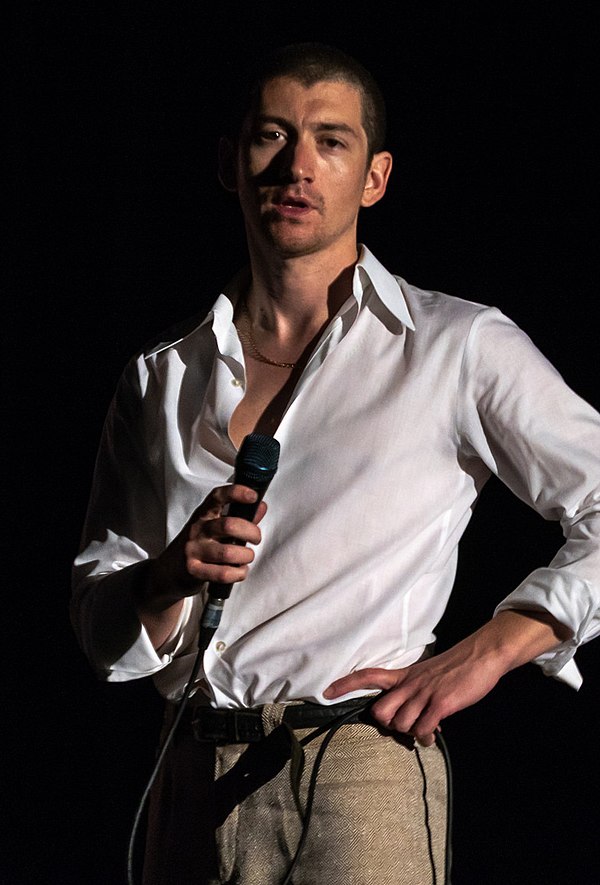 Turner performing with Arctic Monkeys in 2018