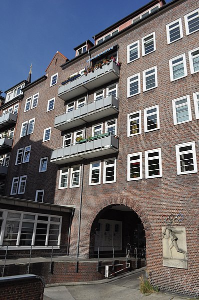 File:Altstädter Hof (Hamburg-Altstadt).1.ajb.jpg