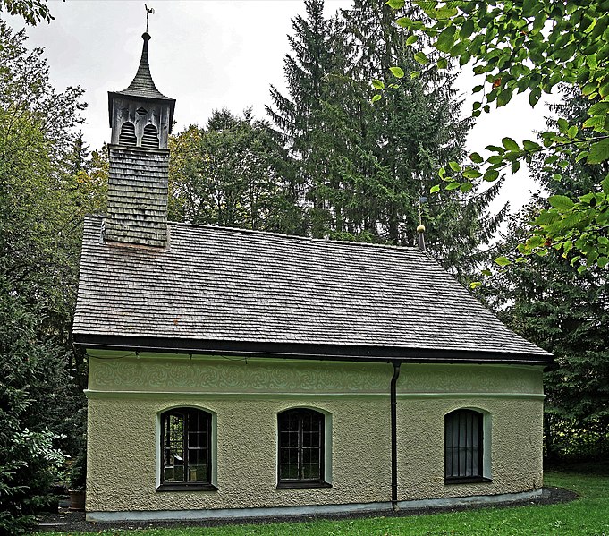 File:Annakapelle Kössen Südseite.jpg