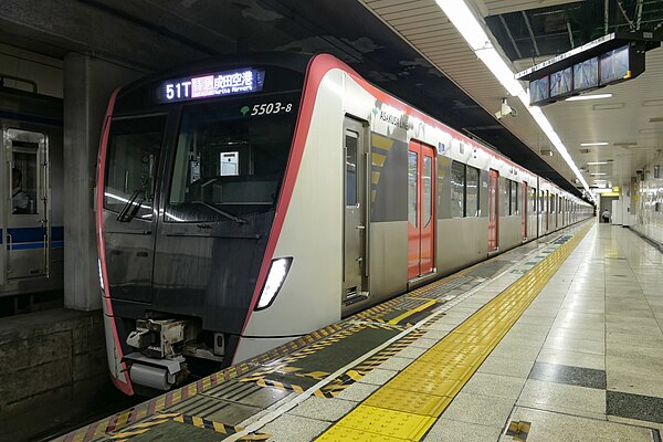 A Toei Asakusa Line 5500 series train