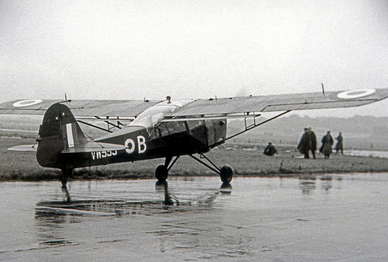 File:Auster AOP.6 VW993 B 663 Tilstock 28.09.52 edited-3.jpg