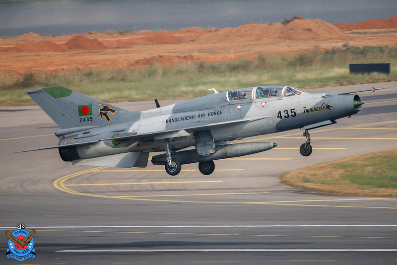 File:Bangladesh Air Force F-7MB (13).png