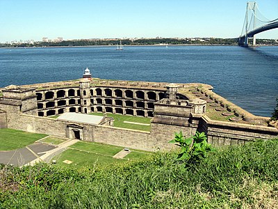 Battery fort in front of the Verazzano Narrows Bridge