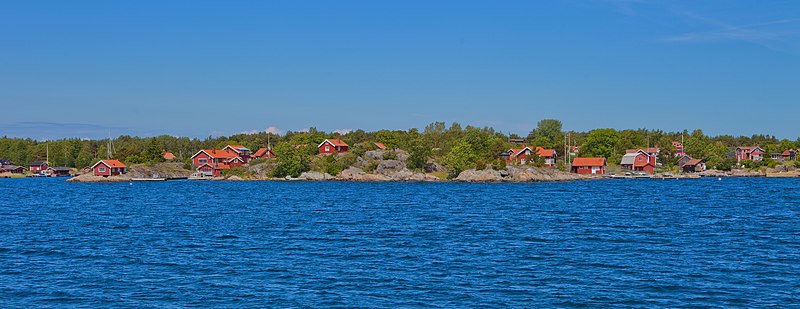 File:Berg harbor, Möja - panoramio.jpg